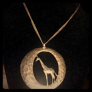 Lucky brand gold tone 🦒 giraffe pendant